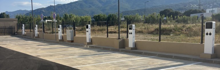 Installation de borne de recharge en Corse